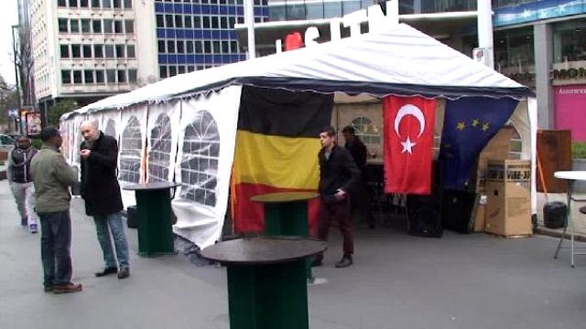 Teröre Dur Demek İçin Uetd Brüksel\'de Çadır Kurdu