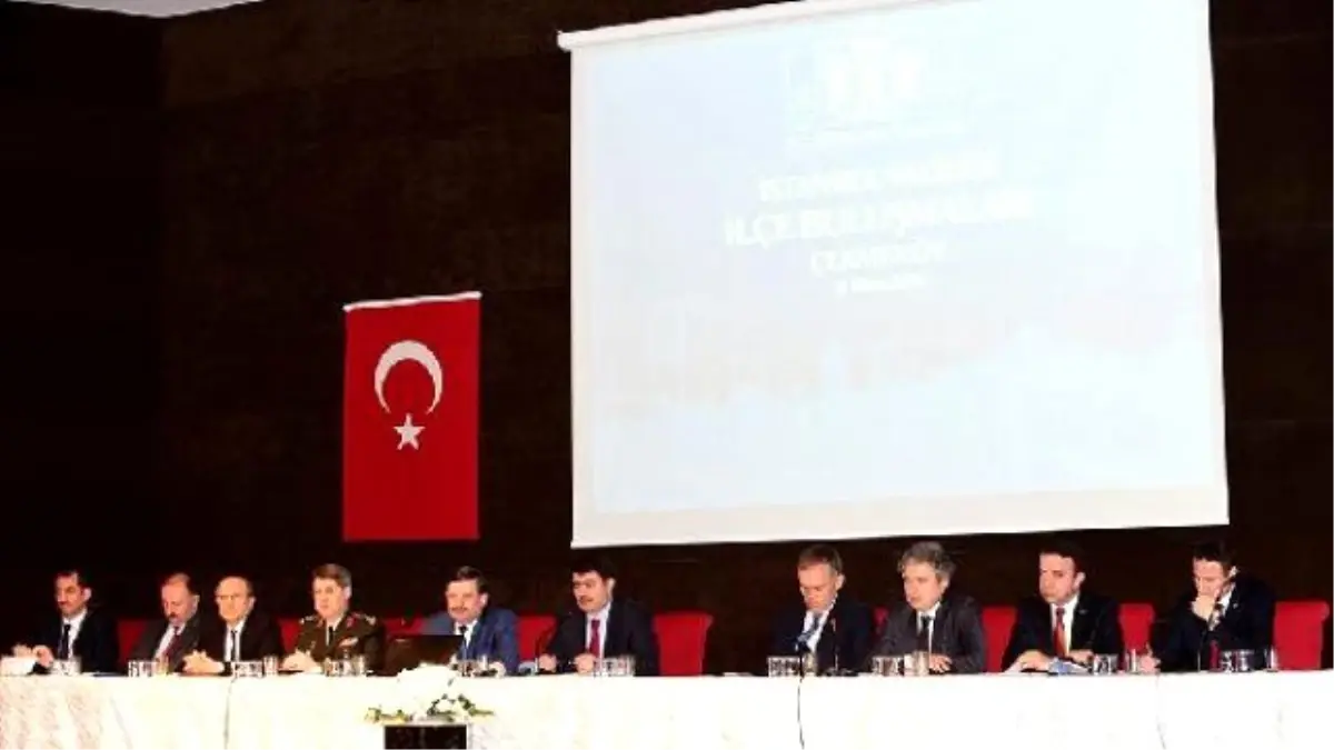 Vali Vasip Şahin: İstanbul Dünyanın Özetidir