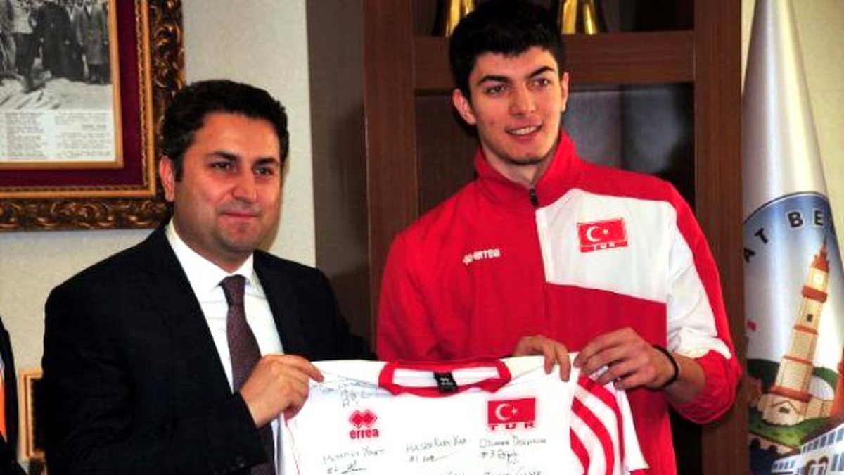 Voleybol\'da U20 Milli Takımı Sahaya Çıkıyor