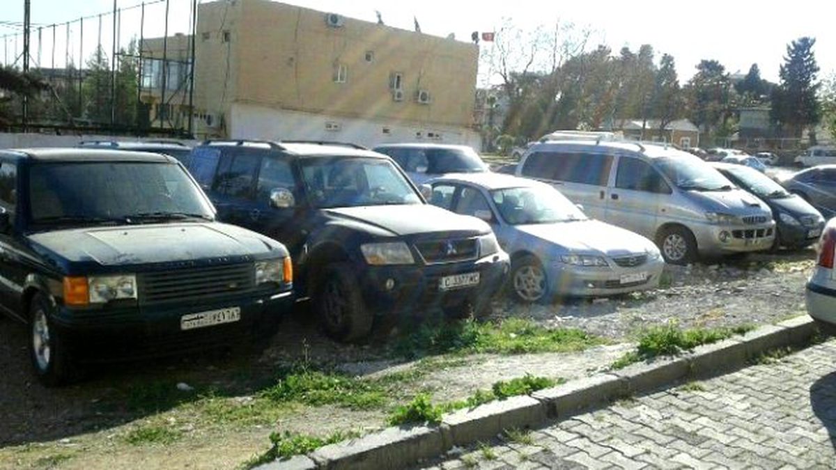 Yabancı Plakalı Araçları Sahte Evraklarla Piyasaya Süren Şebeke Çökertildi