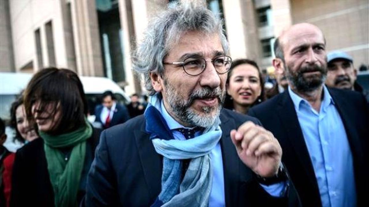 Can Dündar ve Erdem Gül Tutuksuz Yargılanacak