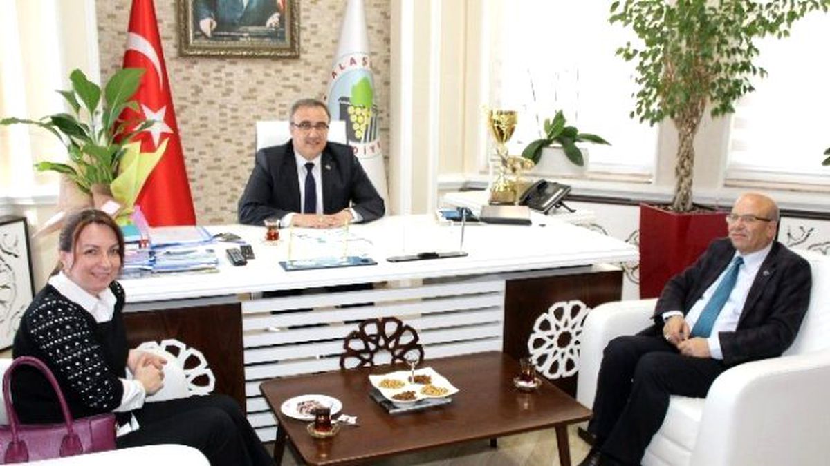 Çevirmeci\'den Başkan Karaçoban\'a Ziyaret