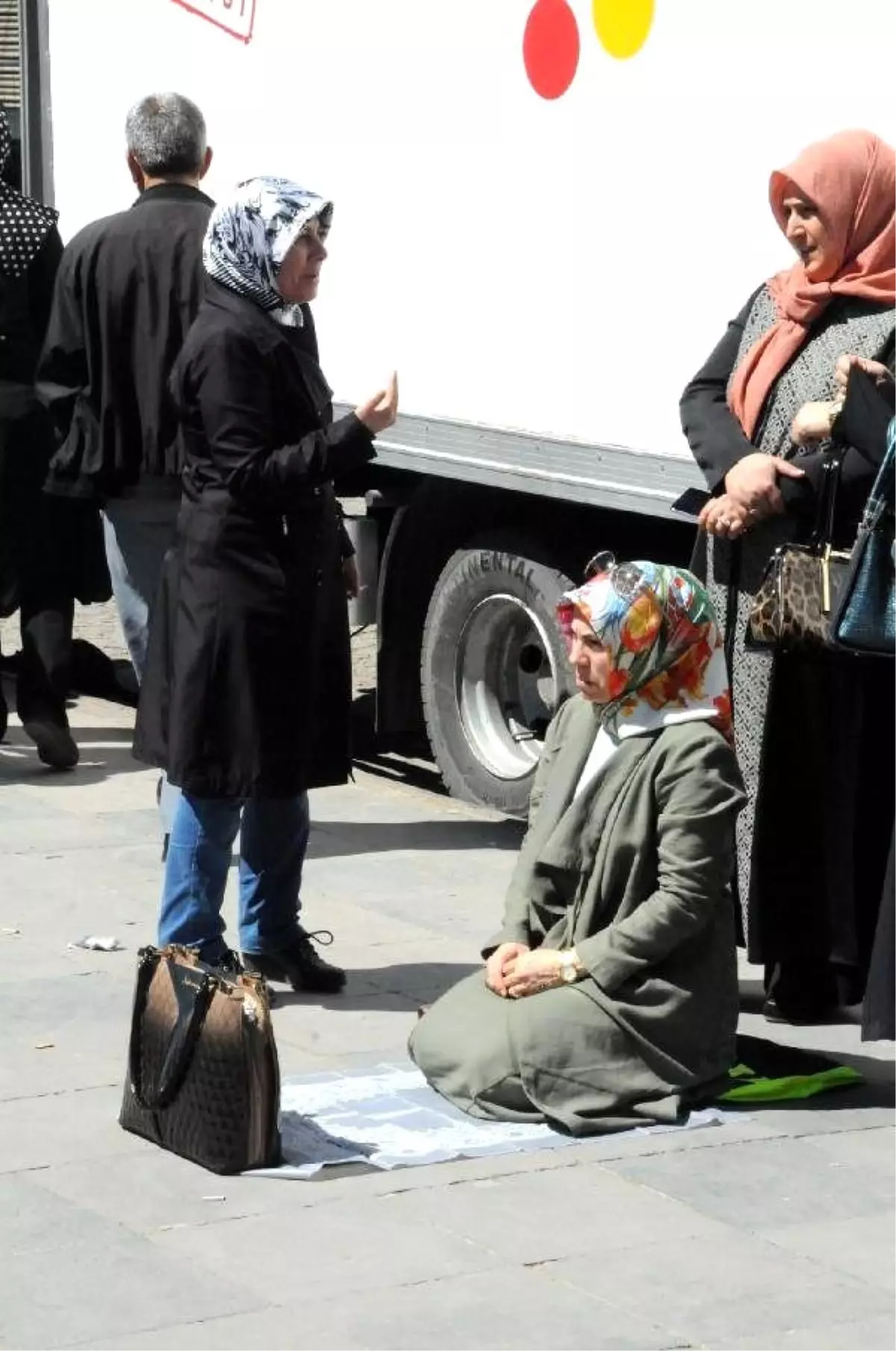 Davutoğlu: Zannettiler Ki Diyarbekirli Ahmet Korkar. Allah Canımı Alacaksa Diyarbakır\'da Alsın