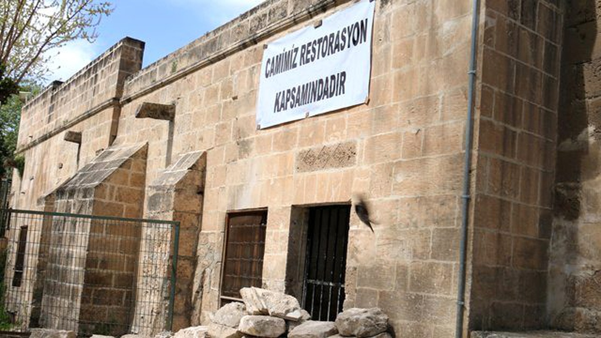 Döşeme Cami Restorasyonu Bir Türlü Yapılamıyor