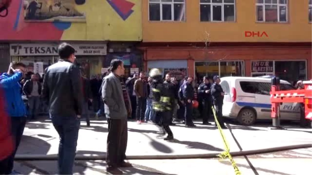 Erzurum Yangını Tiyatrocular Gözyaşları ile Vatandaş Merakla İzledi