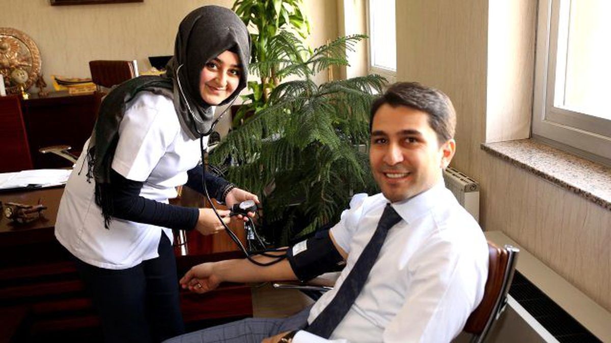 Hemşire Adaylarından Sağlık Taraması
