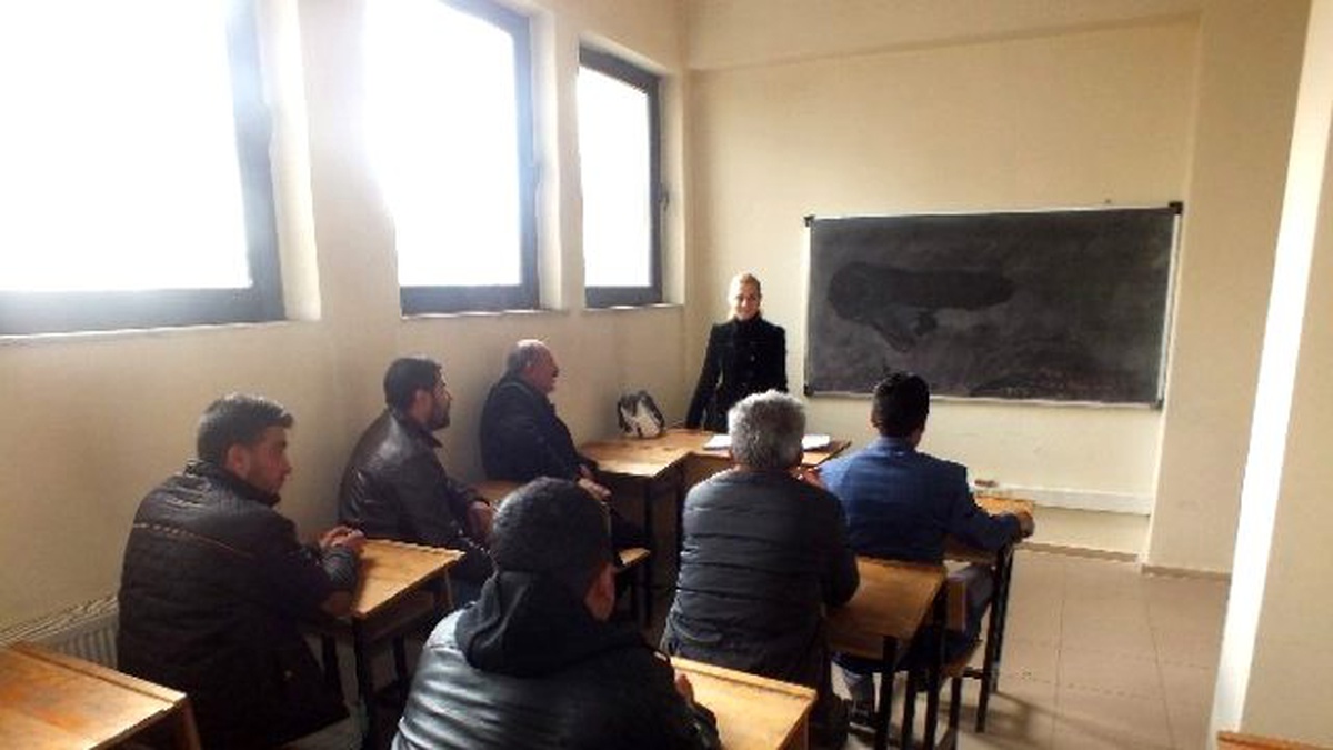 Malazgirt\'te Çobanlar Diplomalı Oluyor