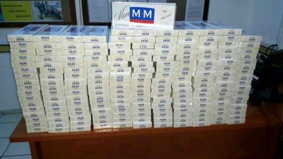 Milas\'ta 2500 Paket Kaçak Sigara Ele Geçirildi