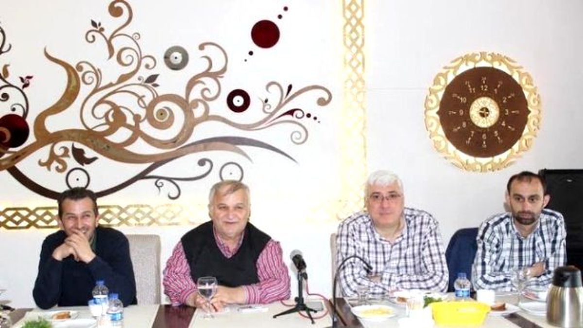 Satso 19 Meslek Komitesi Başkanı Halit Evin S Plakalarla İlgili Basın Toplantısı Düzenledi