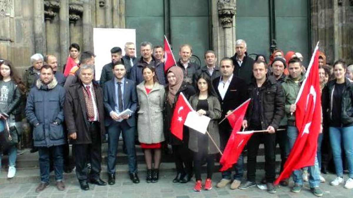 Uetd\'den Teröre Karşı Tek Ses Bildirisi