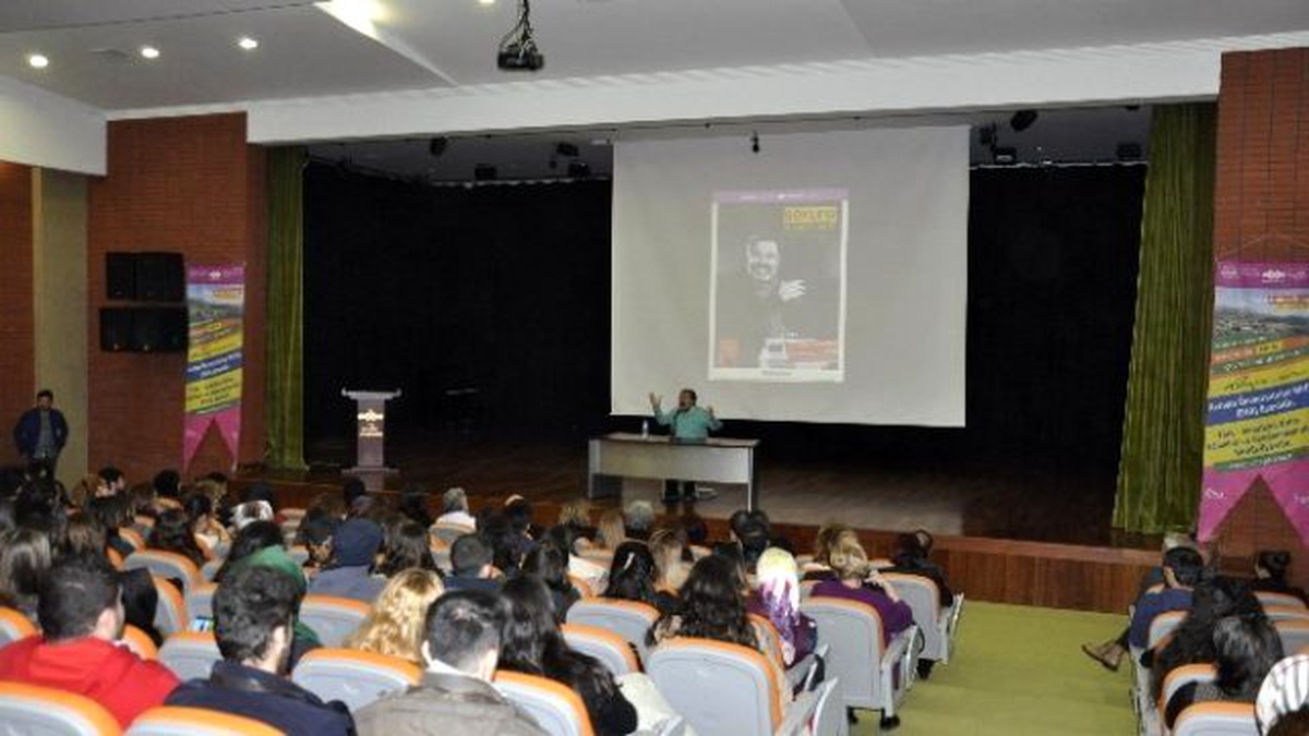 Yazar Ahmet Ümit\'ten Gençlere Mesaj