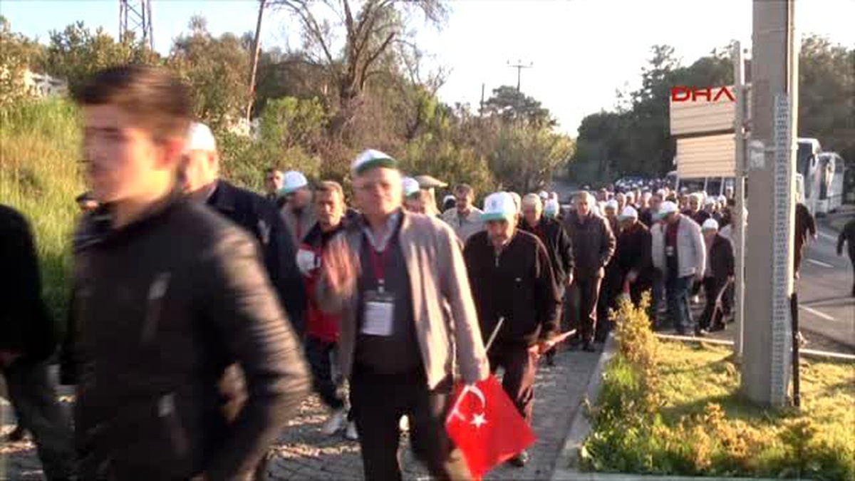 Çanakkale Şehitliği Ziyareti Sırasında Duygu Dolu Anlar