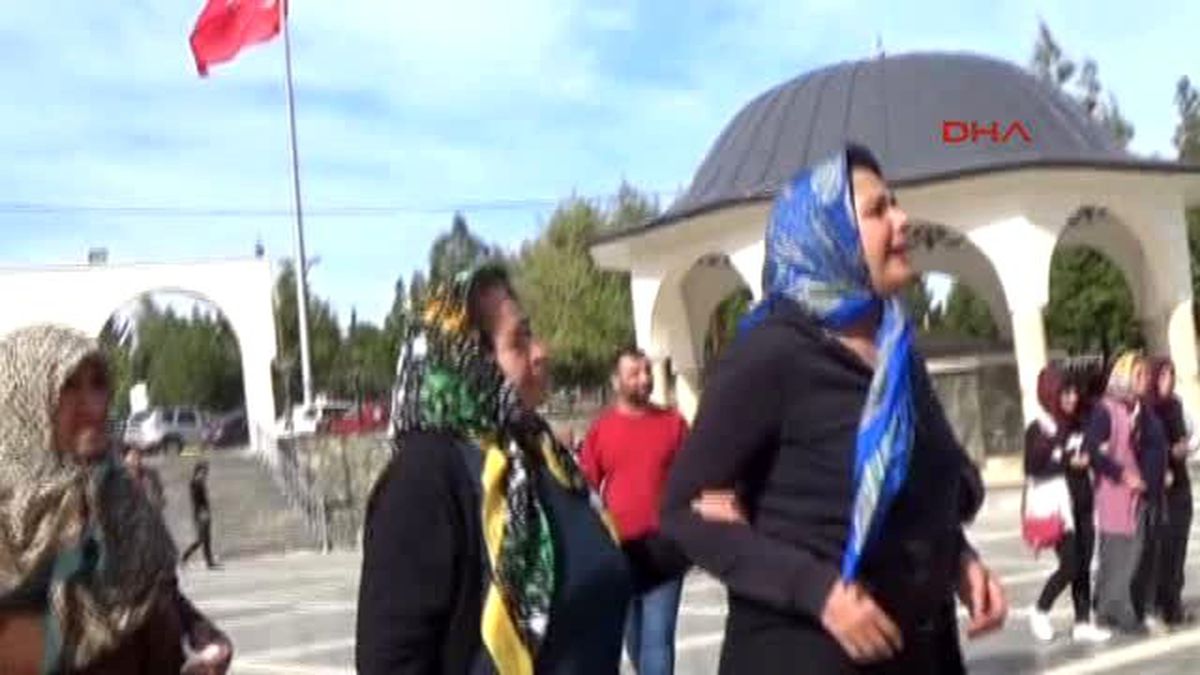 Gaziantep Evinde Ölü Bulunan Polis, İslahiye\'de Toprağa Verildi