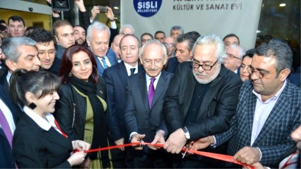 Kılıçdaroğlu, Şişli\'de Nazım Hikmet Kültür ve Sanat Evi Açılışına Katıldı