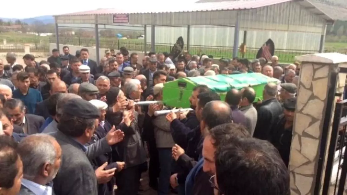 Kınalı Ali\'nin Torunu Toprağa Verildi