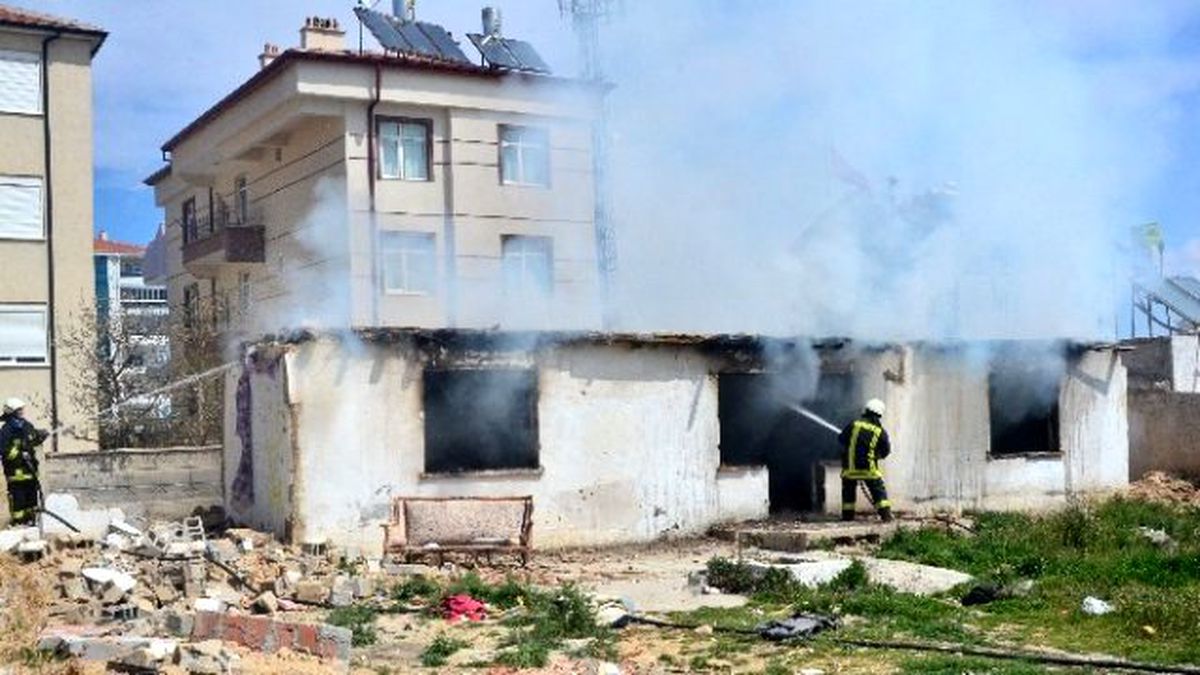 Kullanılmayan Evde Çıkan Yangın Korkuttu