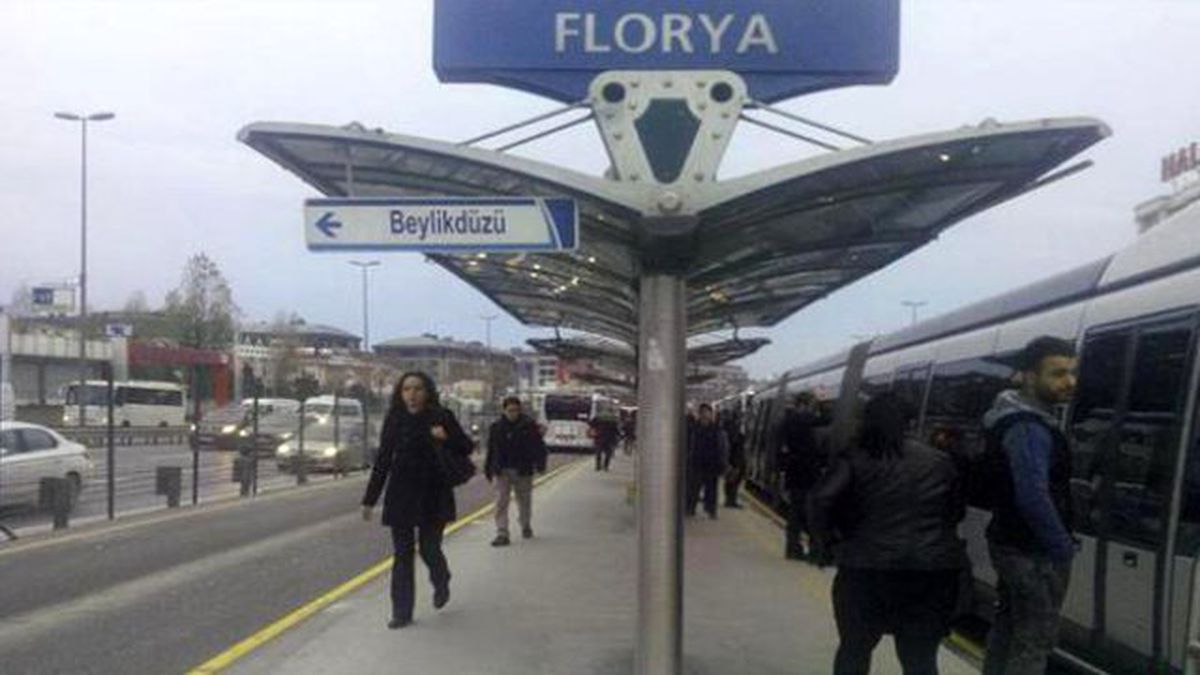 İranlı İş Adamı Metrobüs Durağında, 2 Milyon Lirasını Kaptırdı