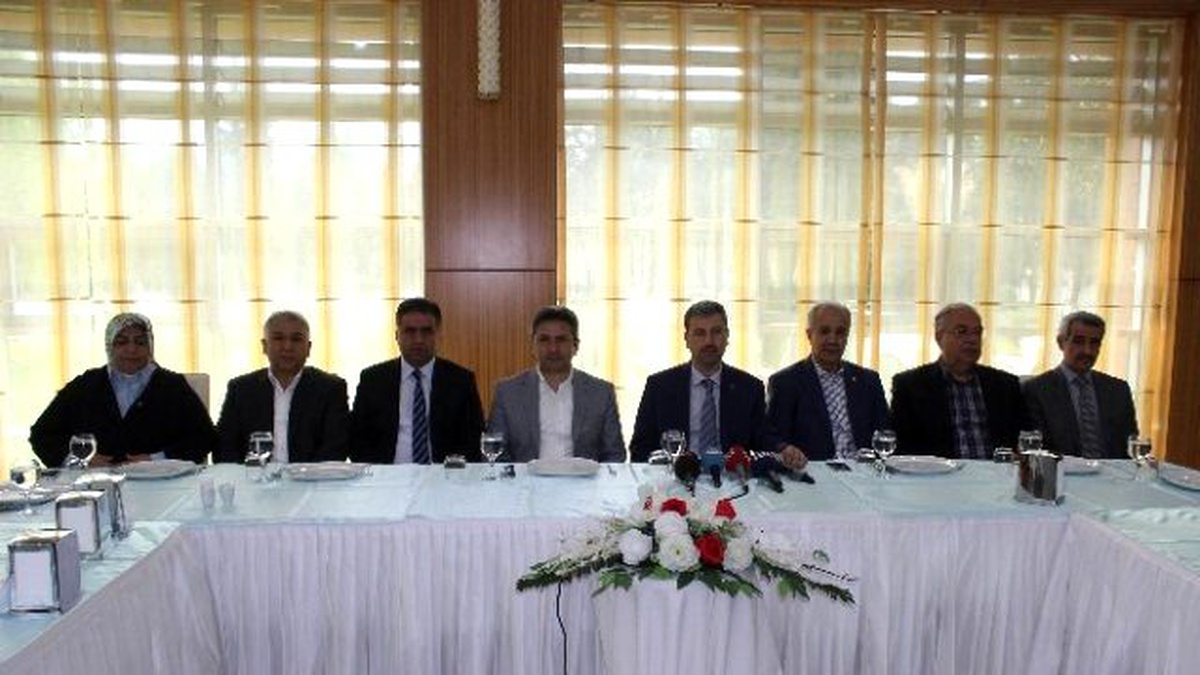 AK Parti Basın Mensuplarıyla Bir Araya Geldi