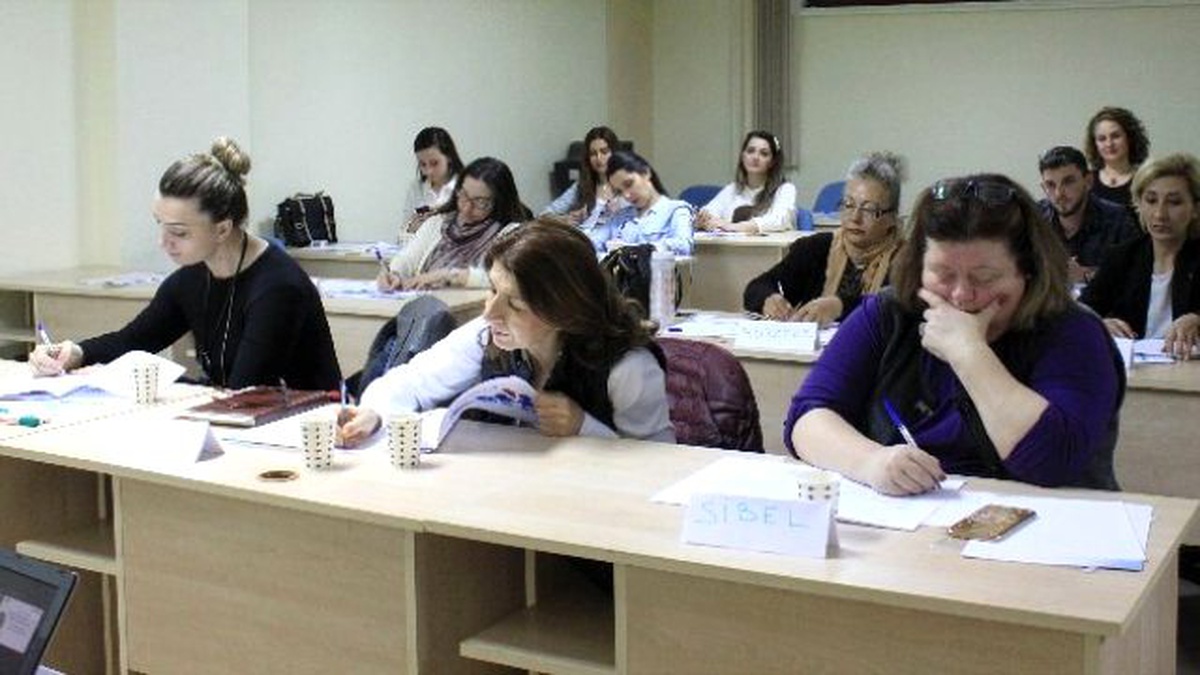 Bandırma\'da Farkındalık ve Empatik İletişim Semineri Düzenlendi