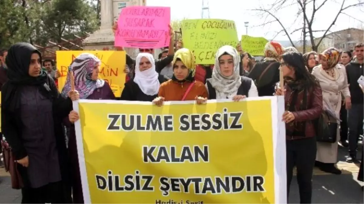 Cinsel İstismar Olayı Protesto Edildi