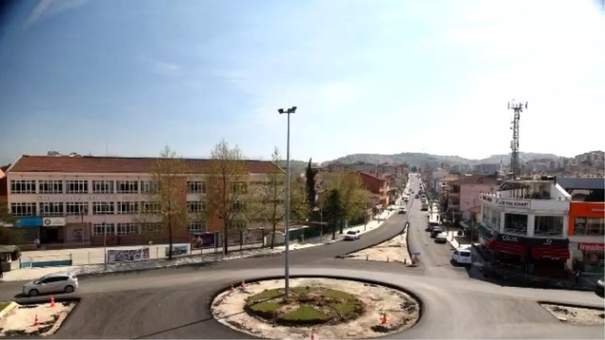 Serdivan Bağlar Caddesi Yenilendi