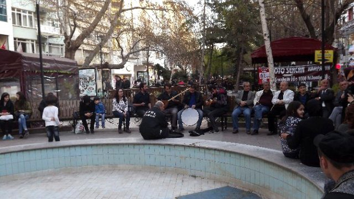 Sokak Müzisyenlerinin Tınısı Eskişehir\'i Sardı