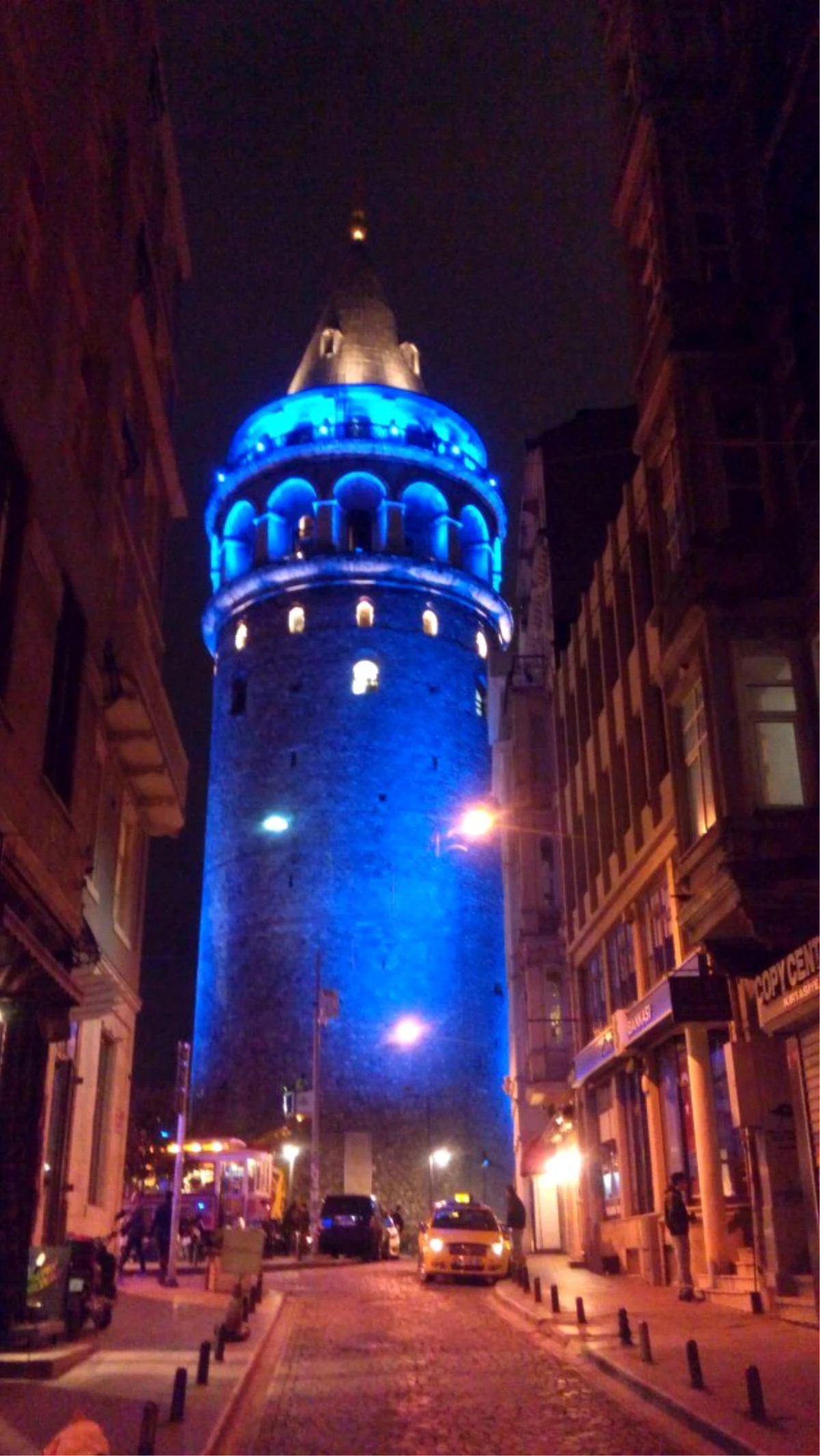 2 Nisan Günü Türkiye Otizme Mavi Işık Yaktı