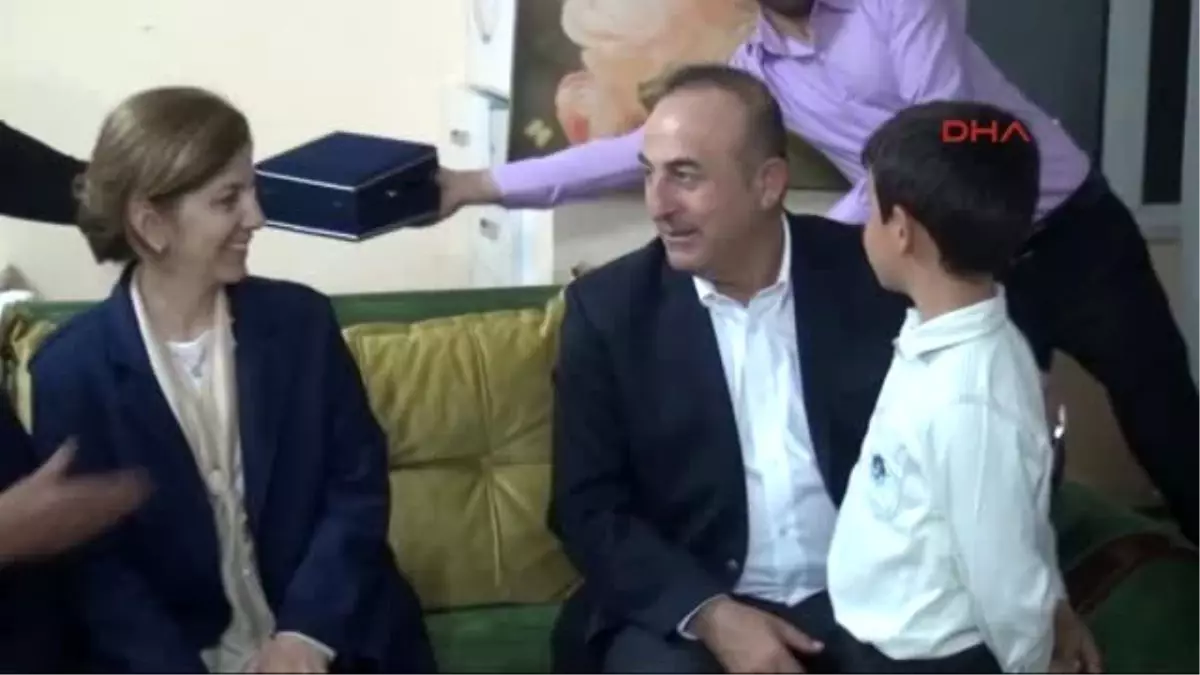 Alanya- Bakan Çavuşoğlu'ndan Şehit Haberi Sonrası Düğünü İptal Eden Çifte Ziyaret