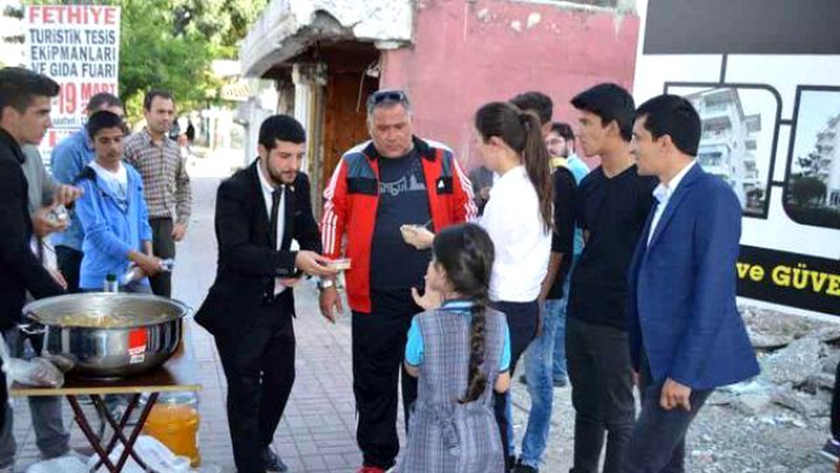 Alparslan Türkeş 16. Ölüm Yıldönümünde Anıldı