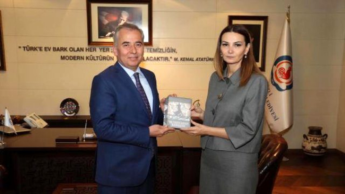 Azeri Milletvekili Paşayeva, Denizli\'de Zolan\'ı Ziyaret Etti