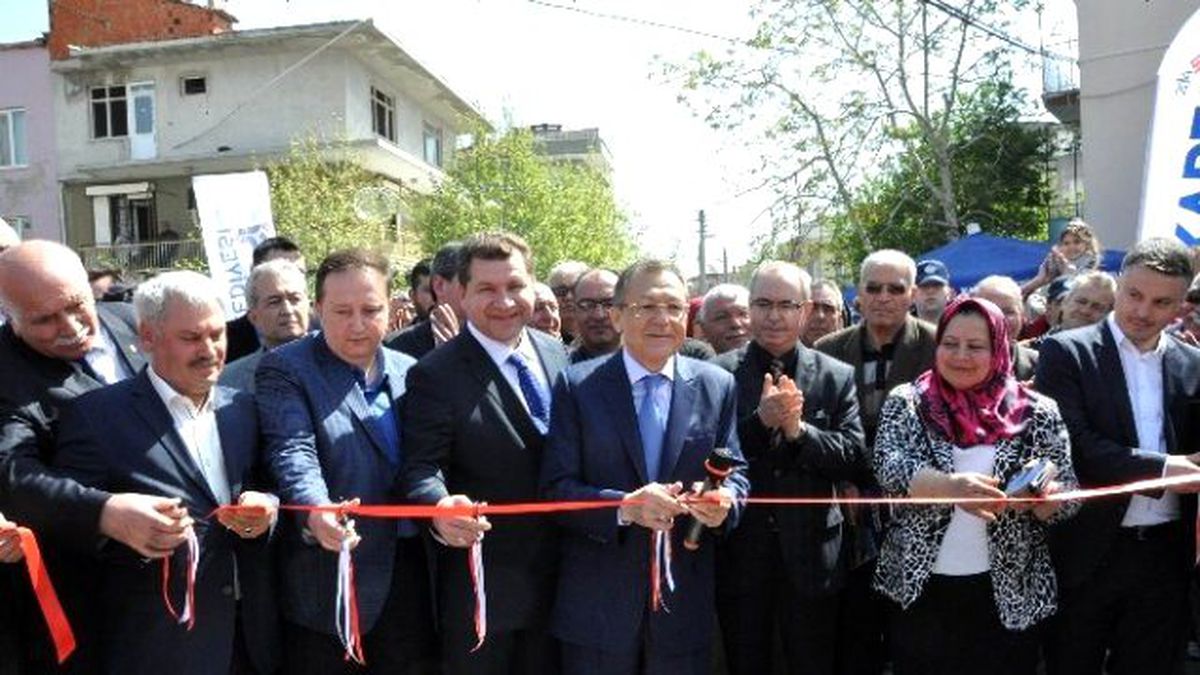 Balıkesir Büyükşehir Belediye Başkanı A. Edip Uğur\'dan, Balıkesir Valisine \'Dolandırıcı\' Suçlaması