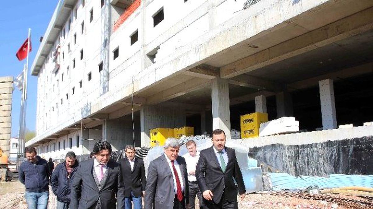 Başkan, Devlet Hastanesi Çalışmalarını İnceledi