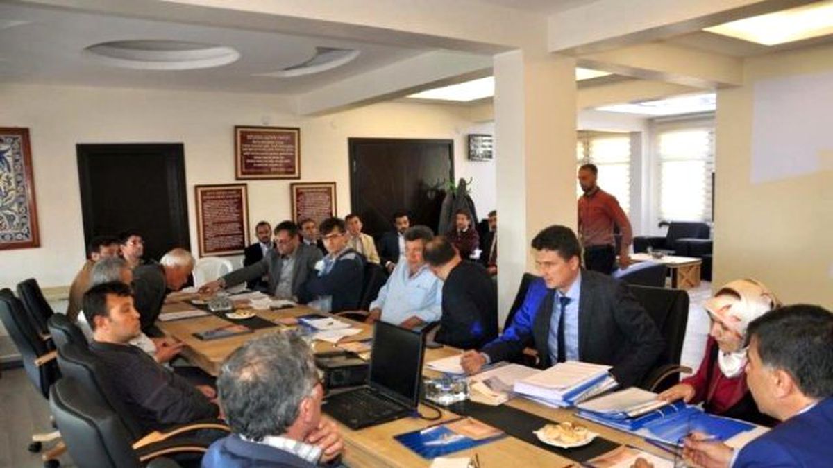 Belediye Başkanı Mustafa Koca: Özverili Çalışmalarından Dolayı Tüm Belediye Personeline Teşekkür...