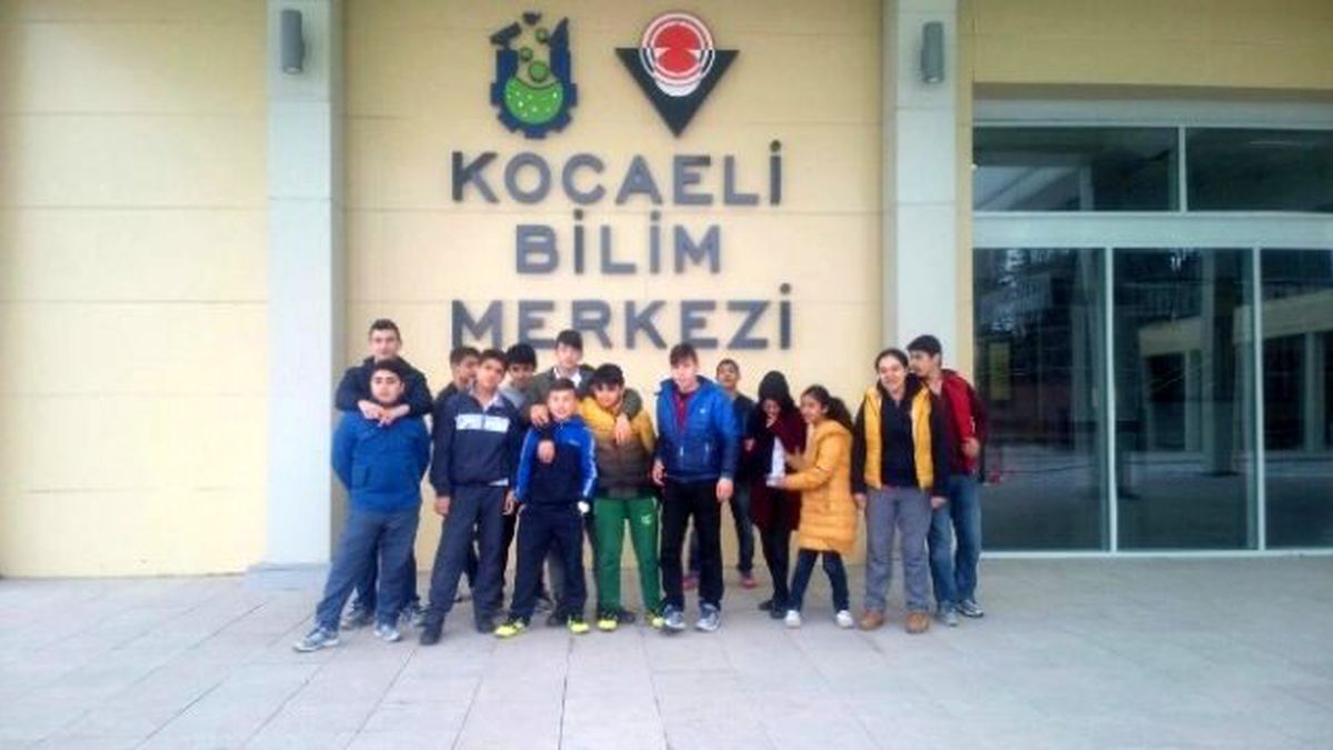 Beyaz Kalpler, Bilim Merkezi\'nde