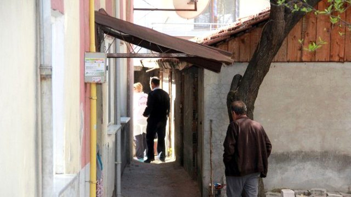 Bolu\'da Yalnız Yaşayan Kadın Evinde Ölü Bulundu