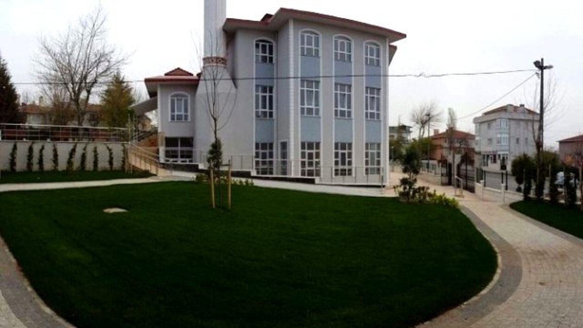 Büyükçekmece\'nin Camileri Ramazan\'a Hazırlanıyor