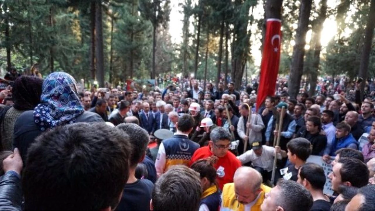CHP Balıkesir Milletvekiline Şehit Cenazesinde Saldırı