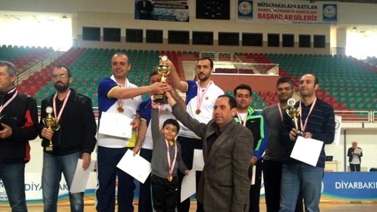 Diyarbakır\'da Kurumlararası Masa Tenisi Turnuvası Sona Erdi