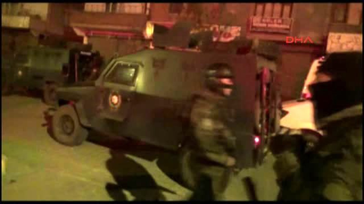 Gaziantep Işid\'in Aranan 2 Canlı Bombacısı Yakalandı
