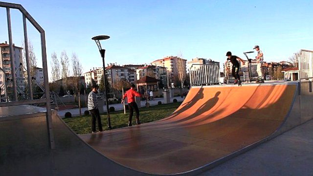 Havaların Isınması Odunpazarlıları Parklara Akın Ettirdi