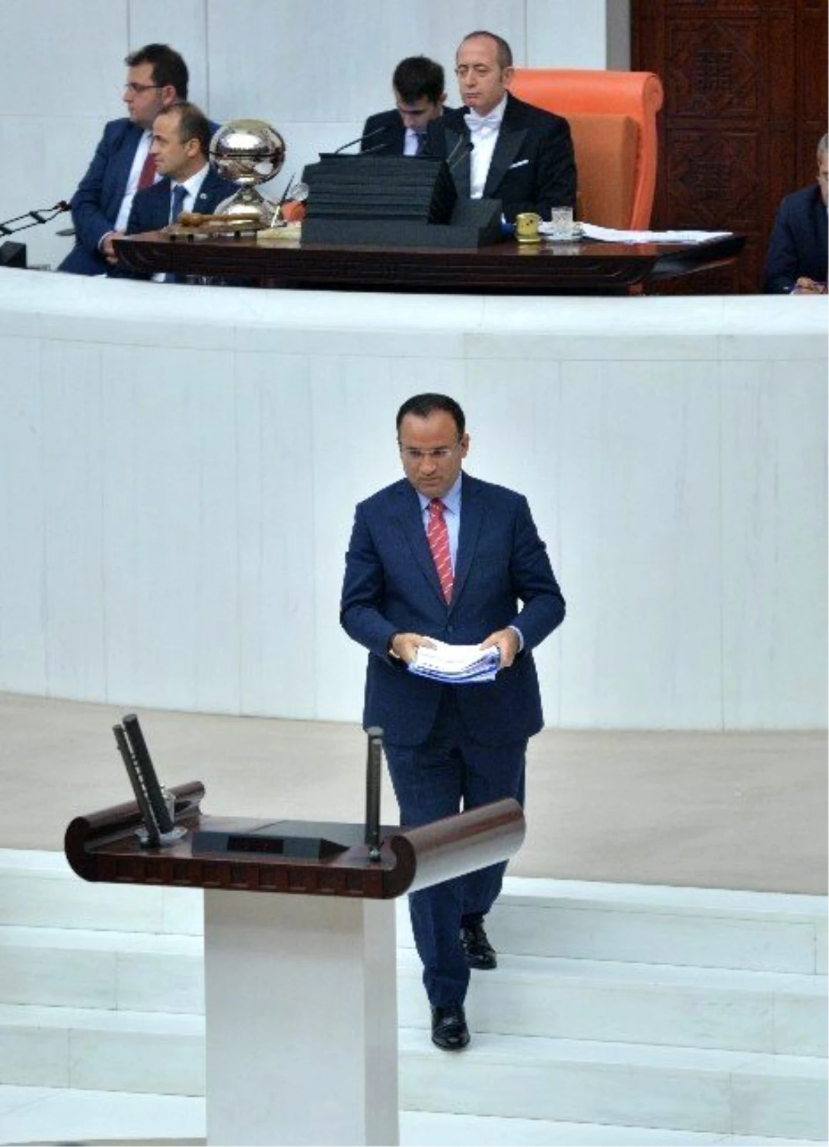 Hdp\'nin Bakan Bozdağ Hakkında Verdiği Gensoru Önergesi Kabul Edilmedi