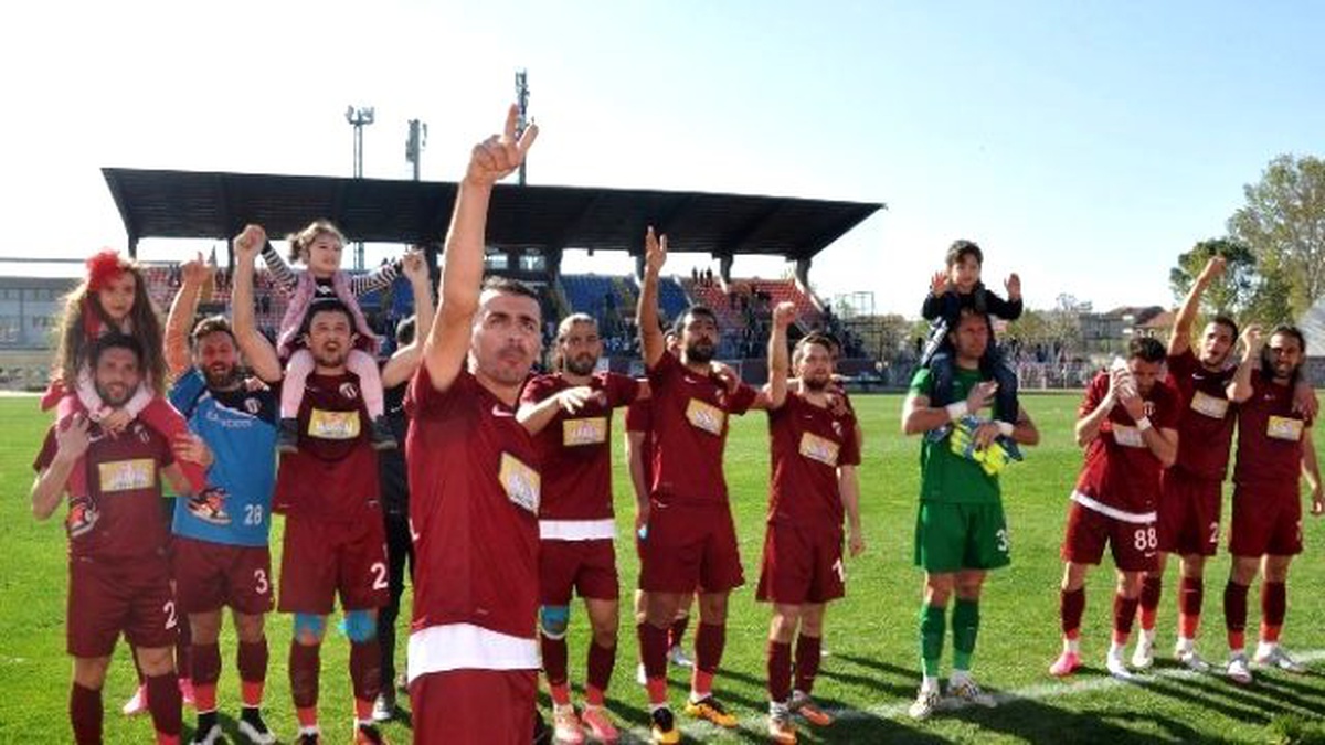 İnegölspor Play-off\'a Göz Kırptı