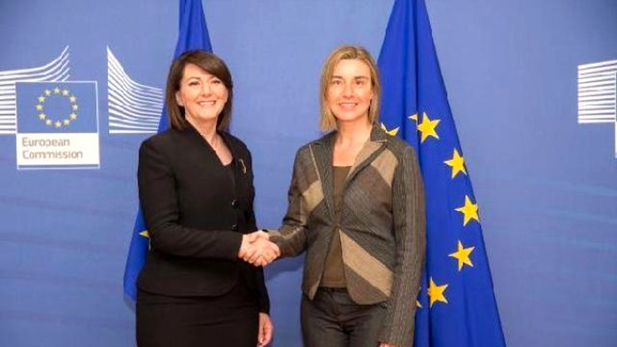 Kosova Cumhurbaşkanı Atifete Yahyaga Brüksel\'de Mogherini ile Görüştü