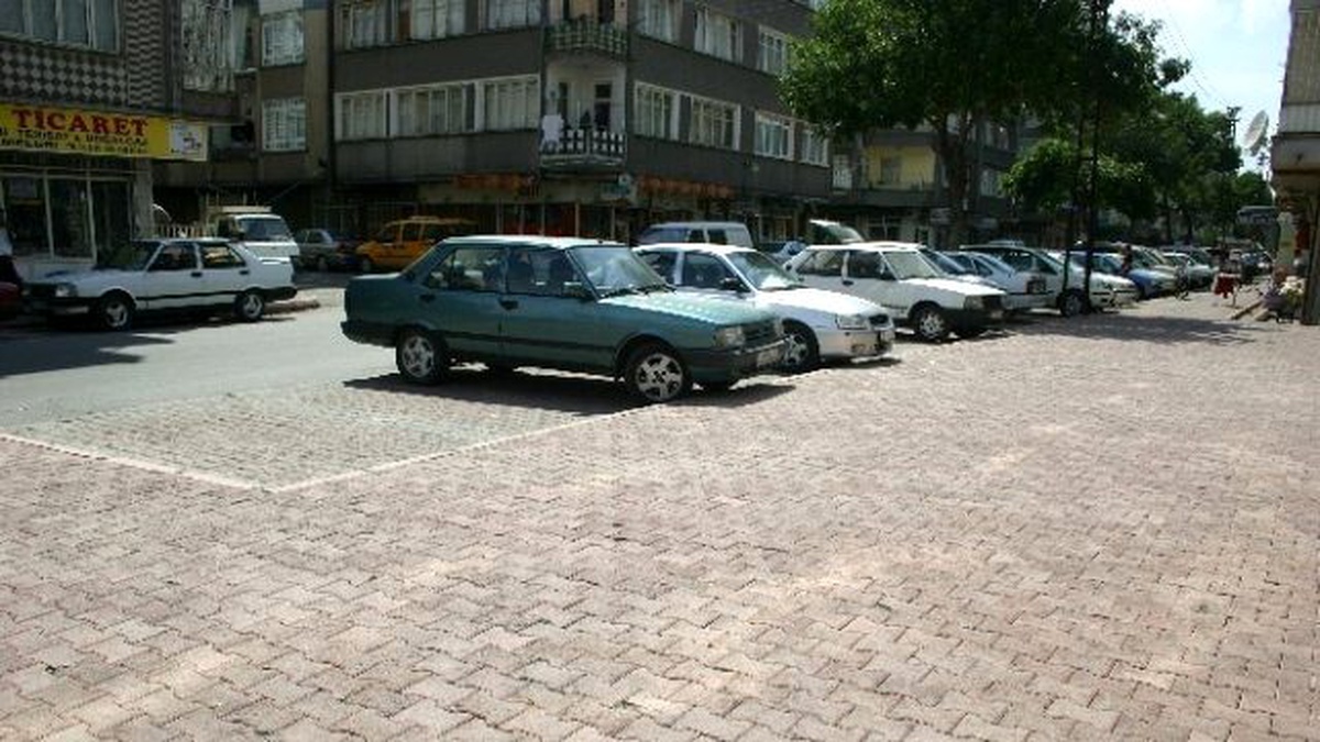 Melikgazi Belediyesi Otoparkları Yeraltına İndirecek
