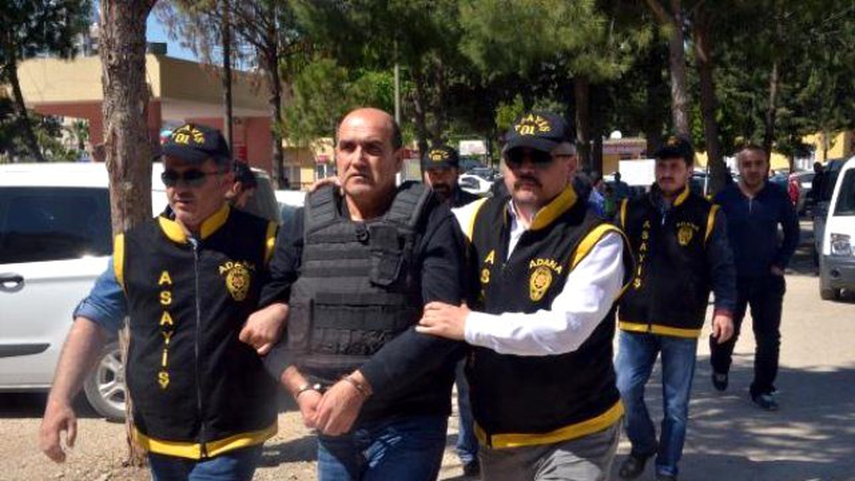 Otopark Kavgasında Komşu Çifti Küfür Nedeniyle Vurmuş