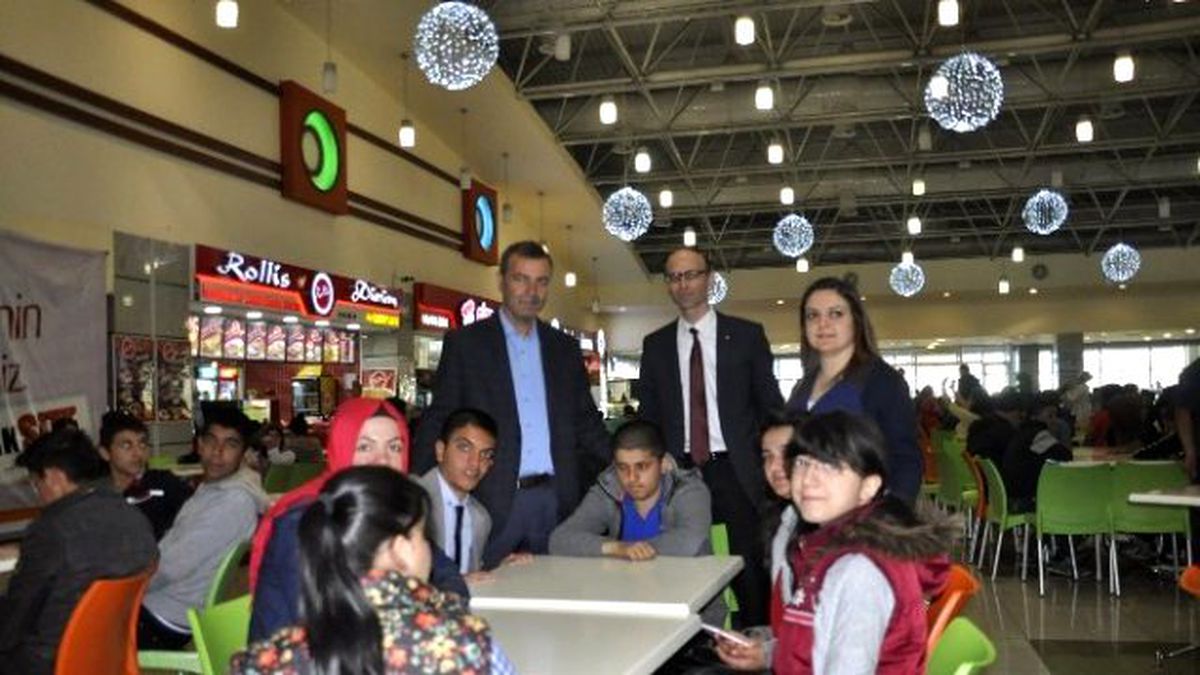 Özel Çocuklar "Somuncu Baba Aşkın Sırrı" Filmini İzledi