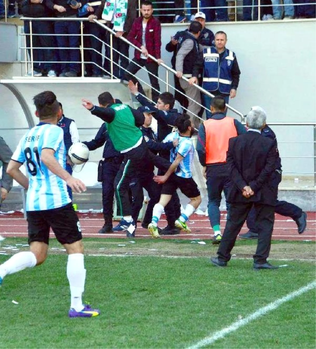 Saldırıya Uğrayan Erbaasporlu Futbolcular Şikayetçi Oldu