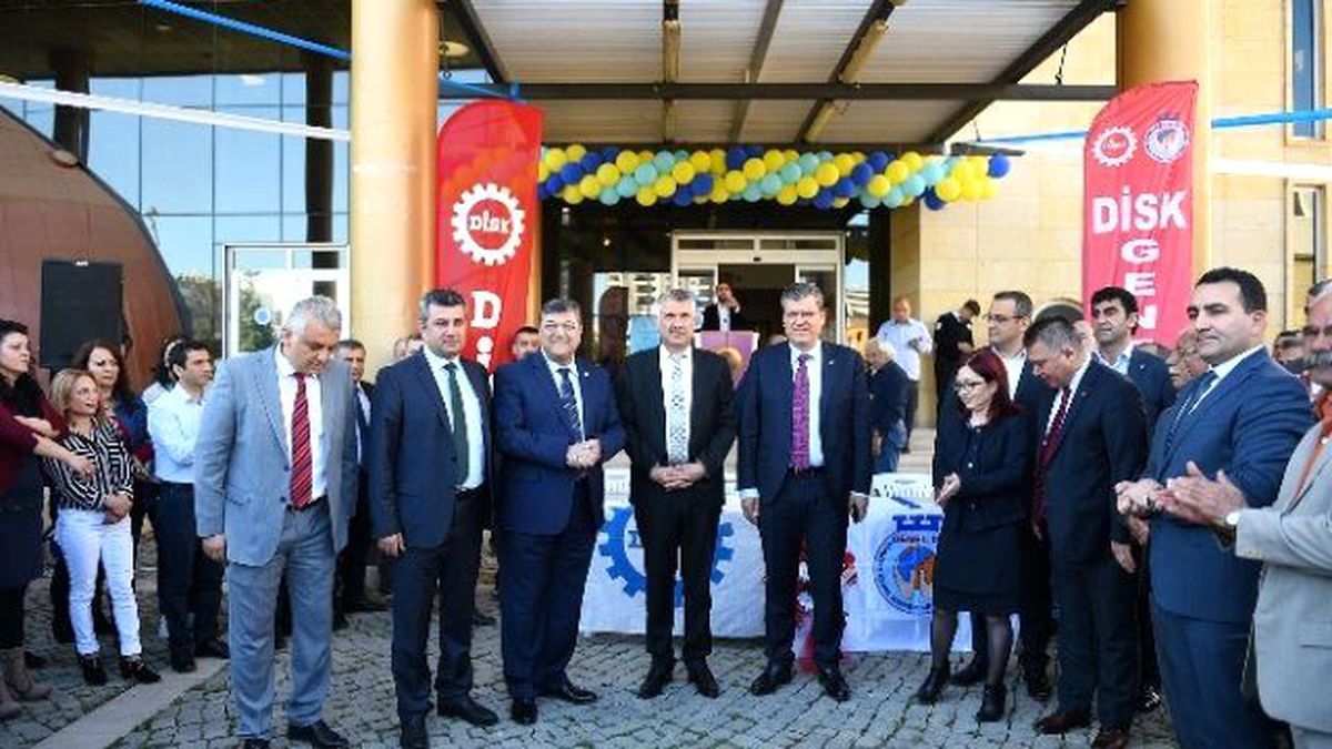 Seyhan Belediyesi\'nde İşçinin Yüzü Güldü