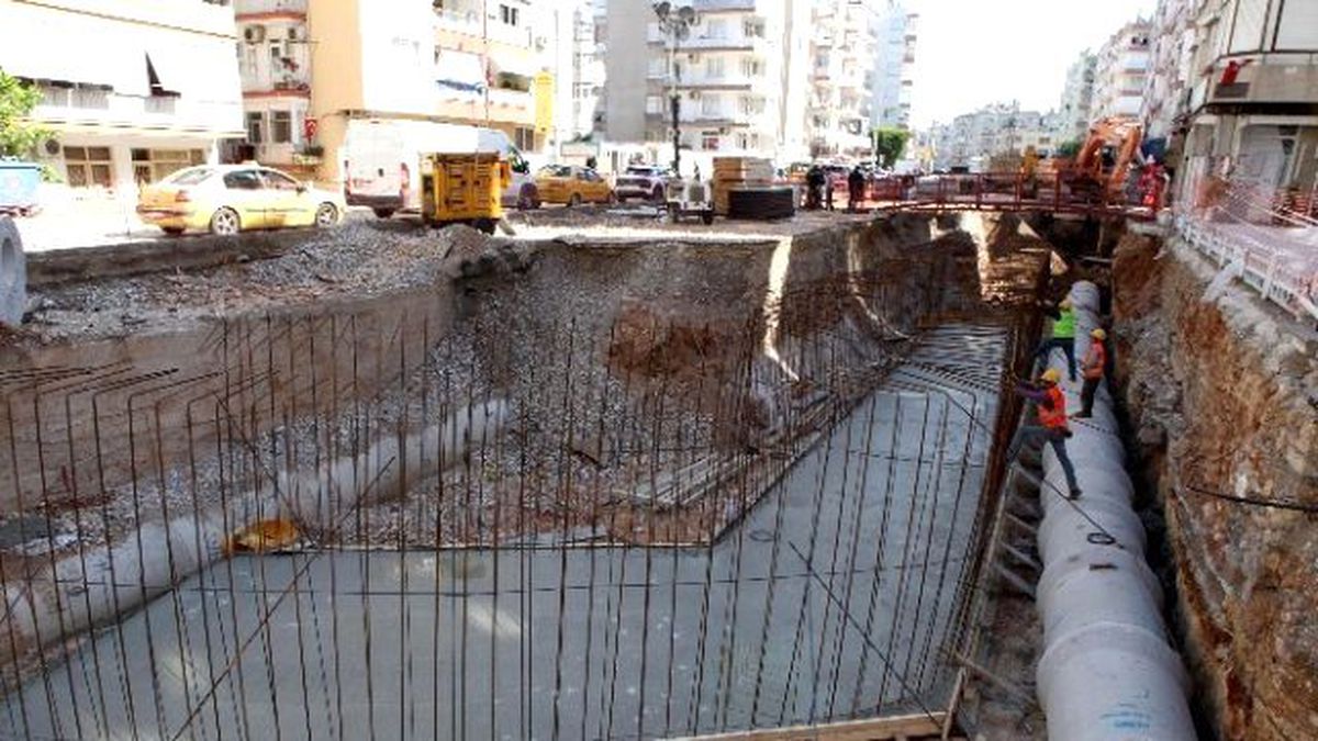 Tonguç Caddesi\'nde Çalışmalar Devam Ediyor