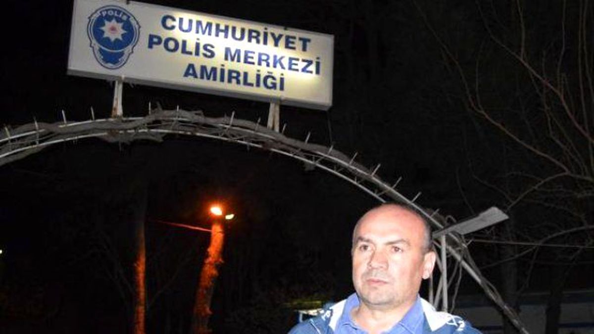 Uşak Eski Belediye Başkanına, Restoranda Eşinin Yanında Saldırı